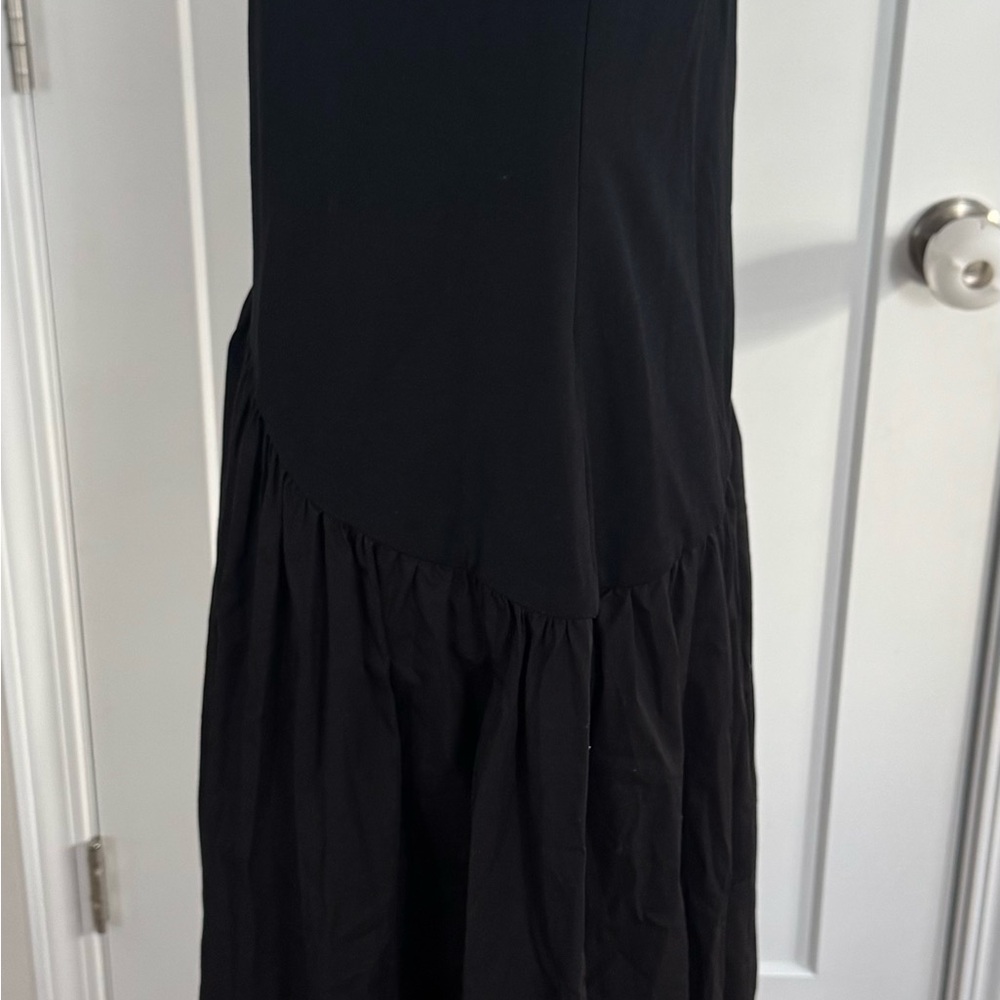 Marcella Elegant Black Maxi Dress - Picture 10 of 11